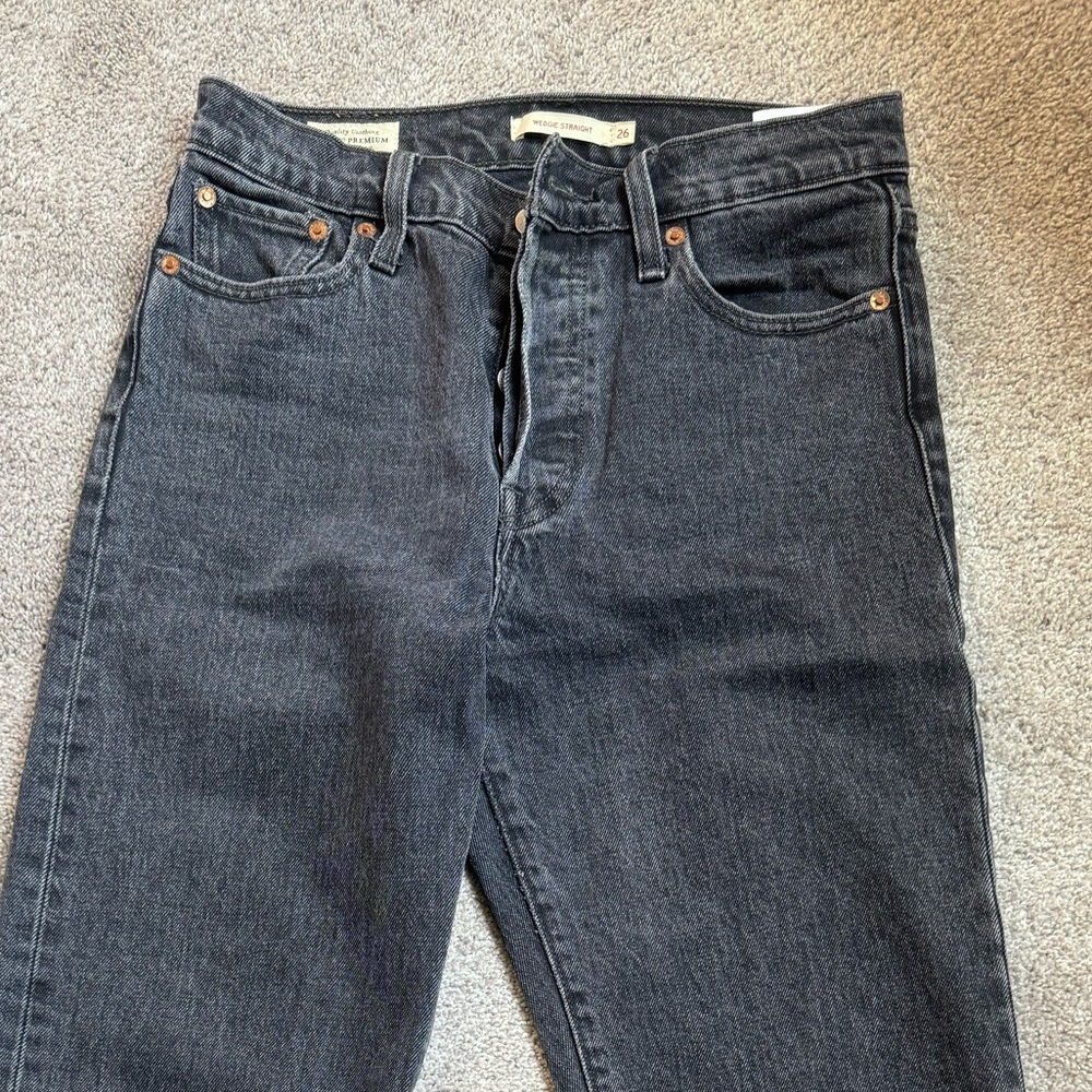 Levi's Women's High Rise Wedgie Straight Dark Gray Jeans